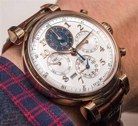 The IWC Da Vinci Perpetual Calendar Chronograph watch hands 